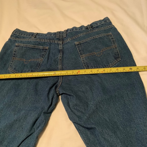 ROADRUNNER Straight Fit Blue Cotton Denim Jeans (40”W x 30.5”L) - Picture 8 of 12